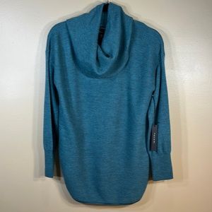 NWT Tahari ExtraFine Merino Wool Blue Sweater